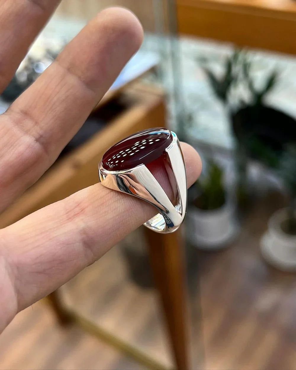 Yemeni Aqeeq Ring (Silver)