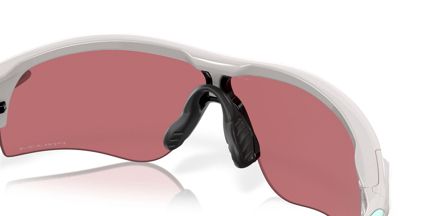 Oaakley Radarlock Path 9206 Sunglasses