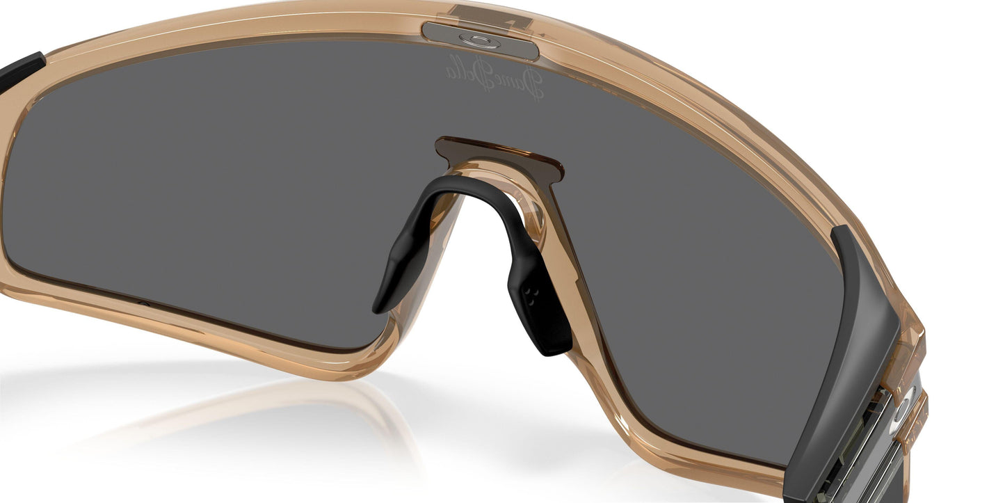 Oaakley Latch Panel 9404 Sunglasses
