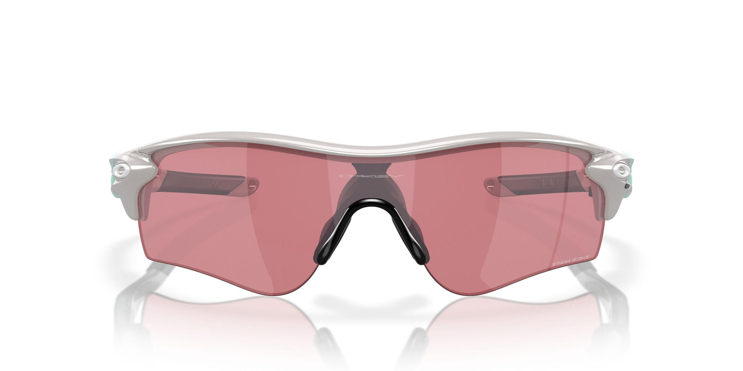 Oaakley Radarlock Path 9206 Sunglasses