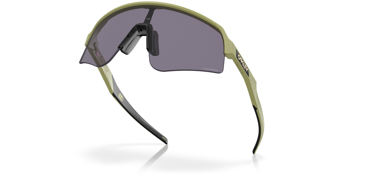 Oaakley Sutro Lite Sweep 9465 Sunglasses