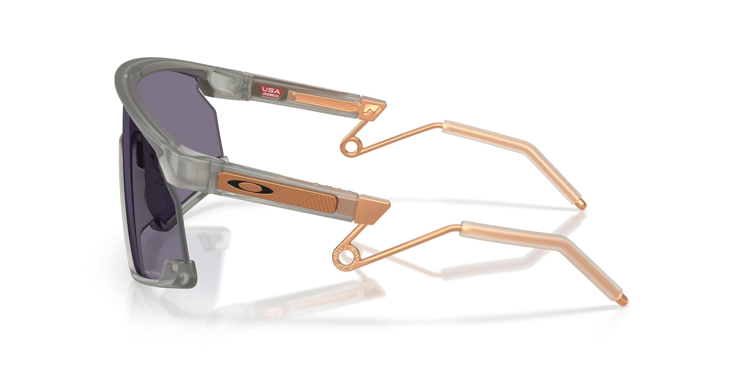 Oaakley Bxtr Metal 9237 Sunglasses