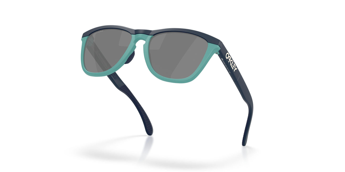 Oaakley Frogskins Range 9284 Sunglasses
