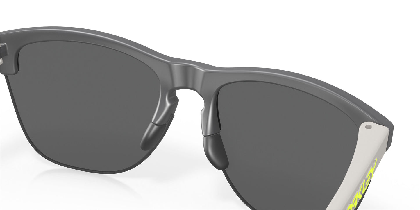 Oaakley Frogskins Lite 9374 Sunglasses