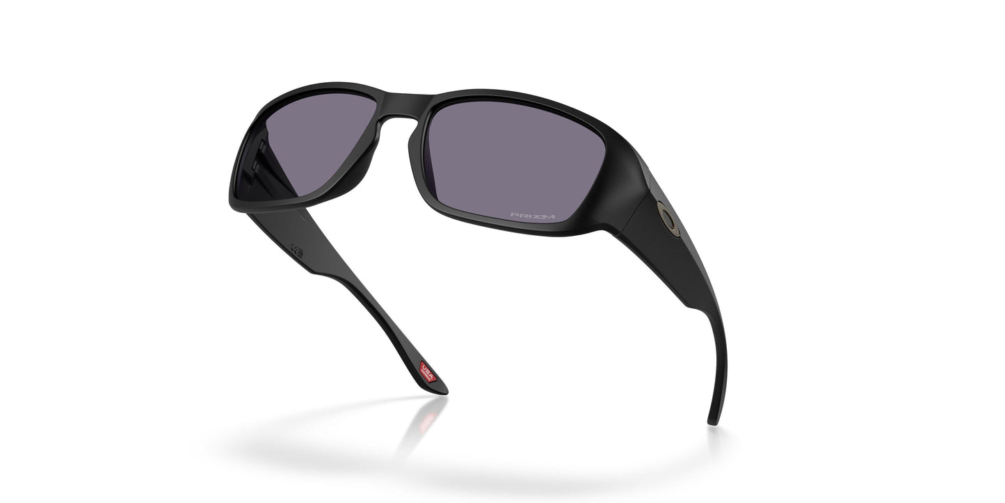 Oaakley Tourniquet 9521 Sunglasses