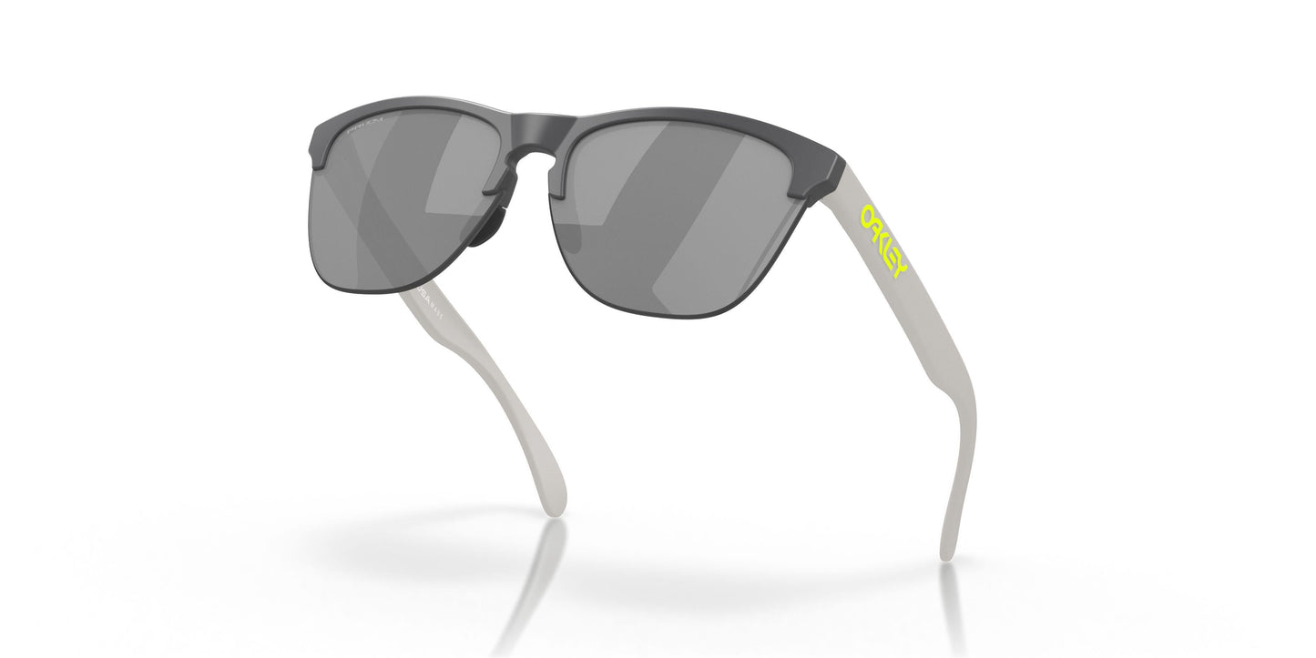 Oaakley Frogskins Lite 9374 Sunglasses