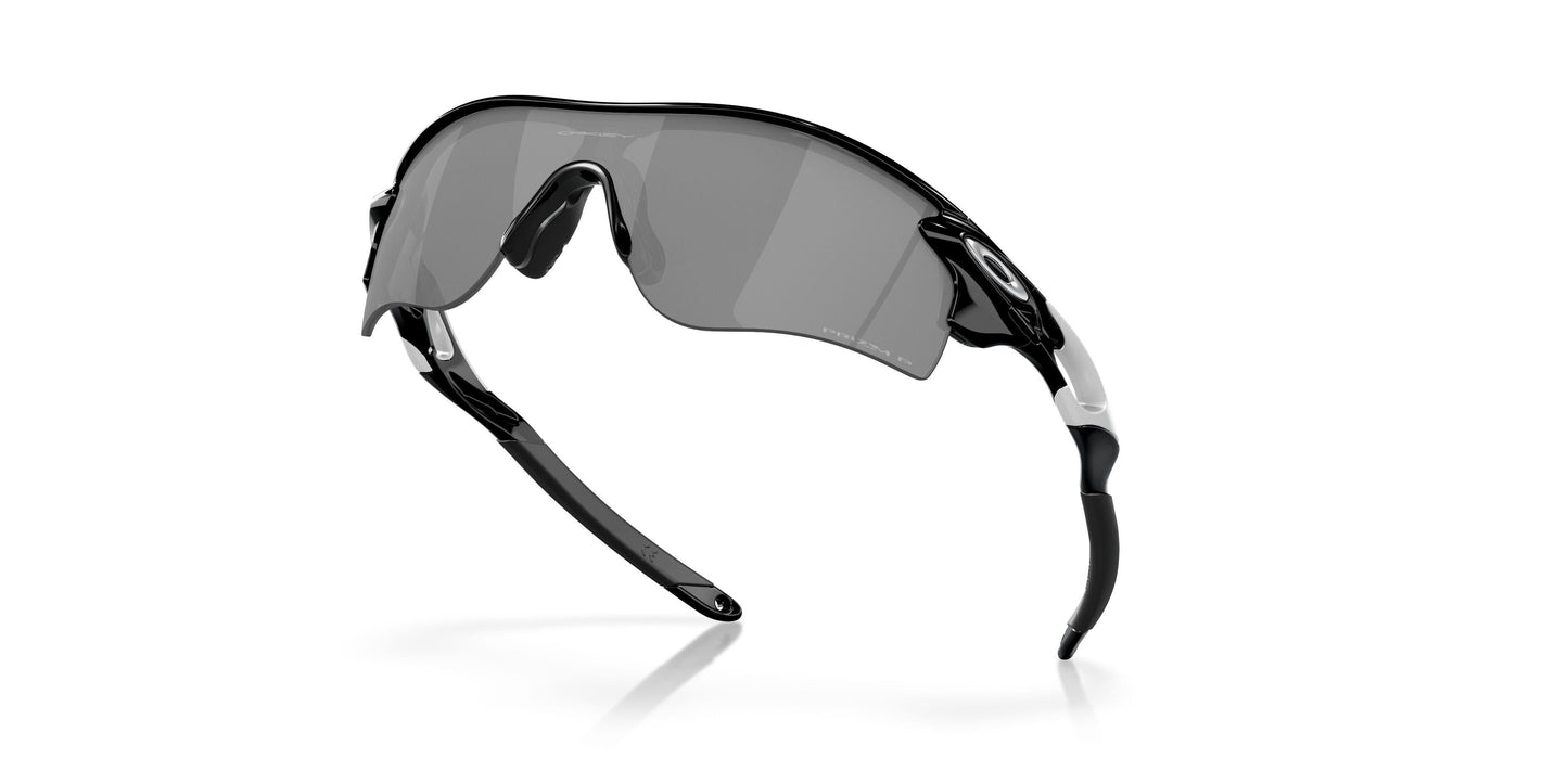Oaakley Radarlock Path 9206 Sunglasses