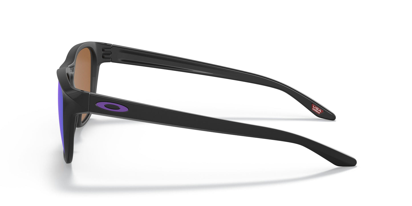 Oaakley Manorburn 9479 Sunglasses