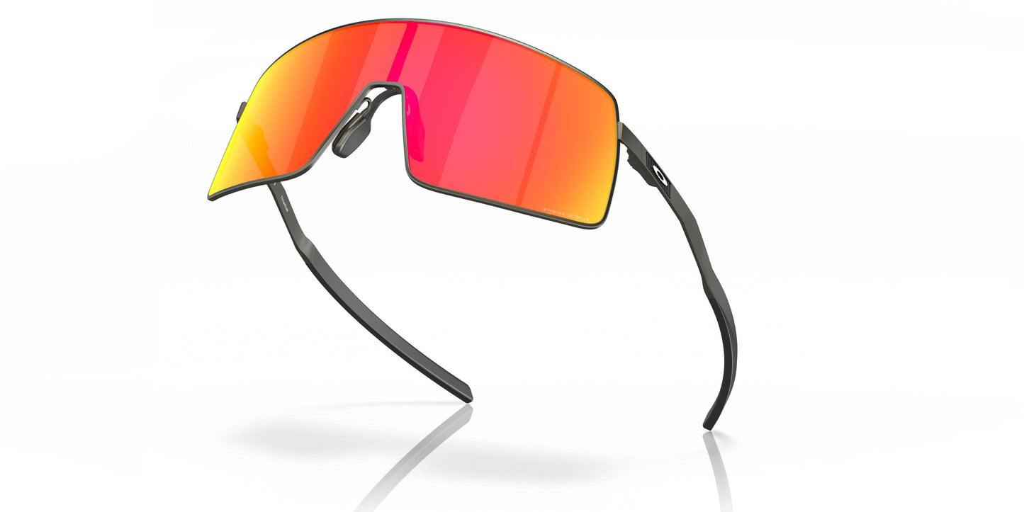 Oaakley Sutro Ti 6013 Sunglasses