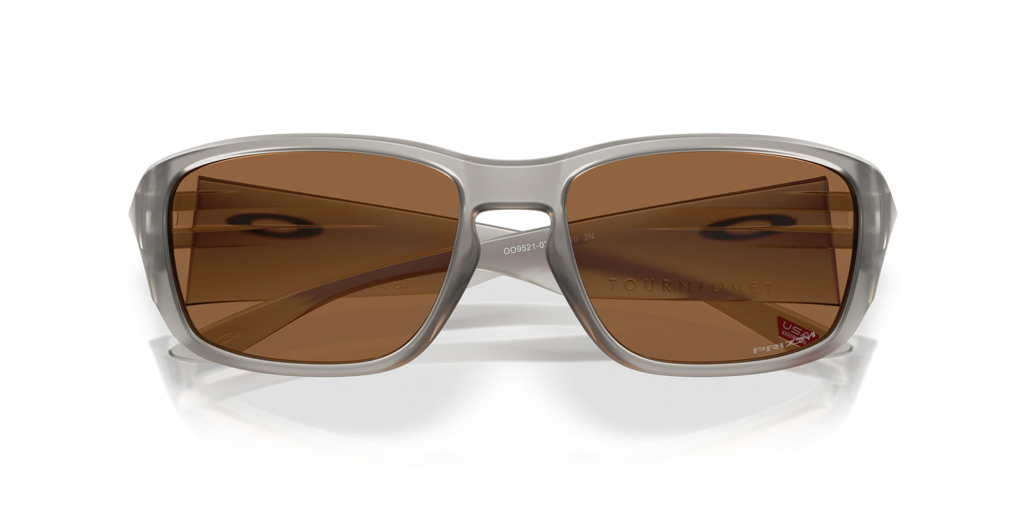 Oaakley Tourniquet 9521 Sunglasses