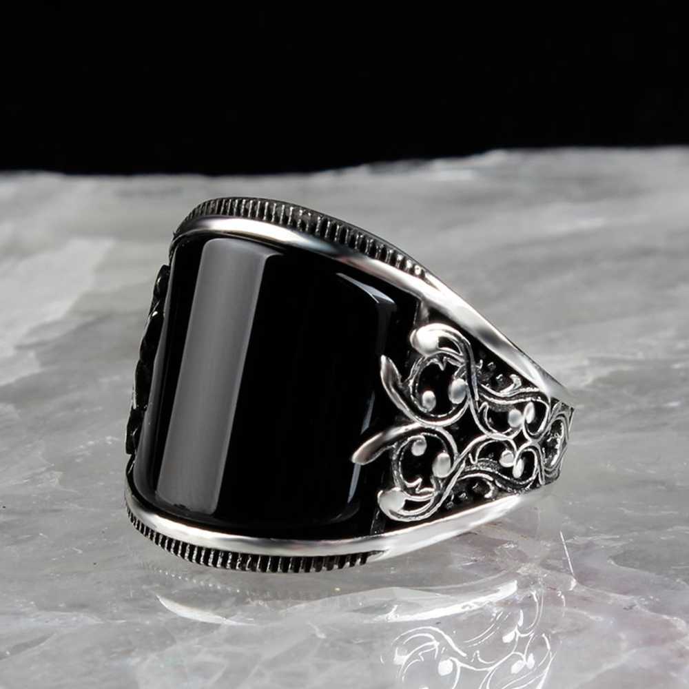 Silver Handsome Onyx Stone Mens Ring