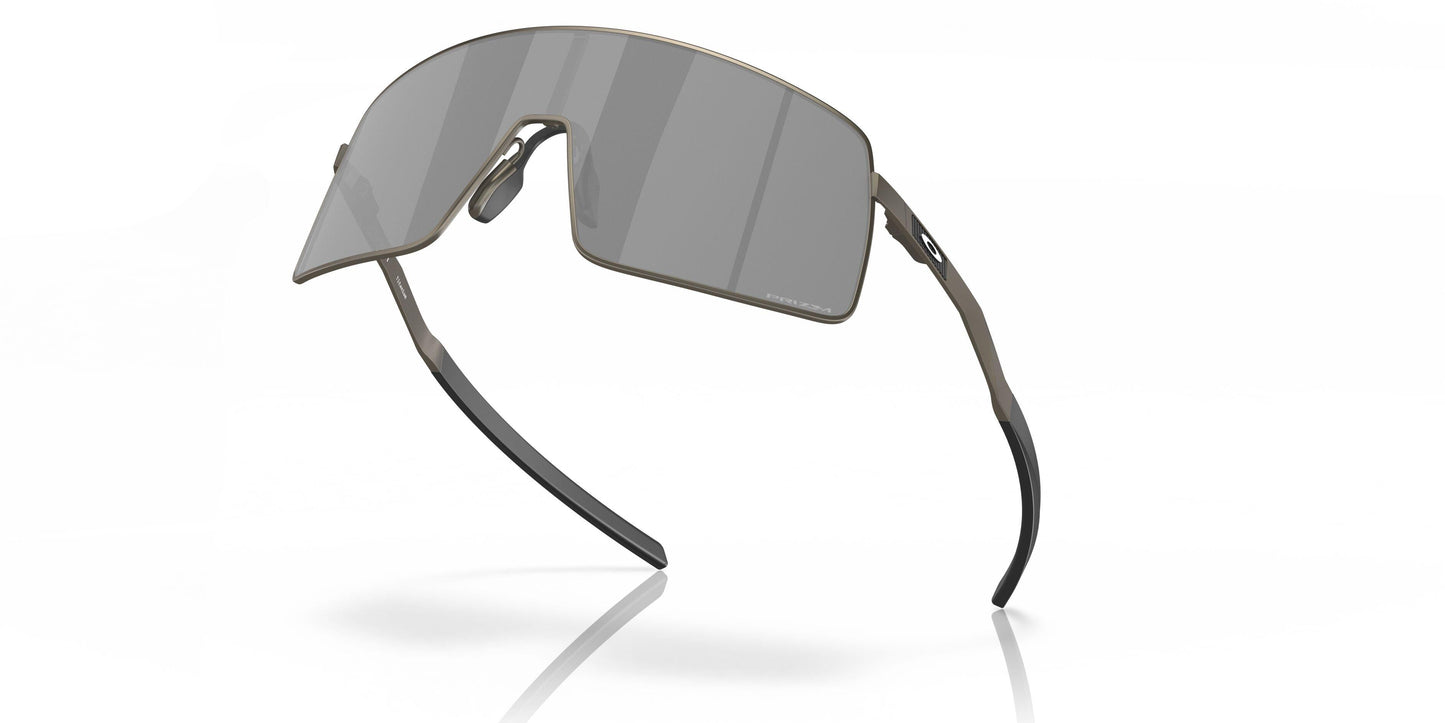 Oaakley Sutro Ti 6013 Sunglasses