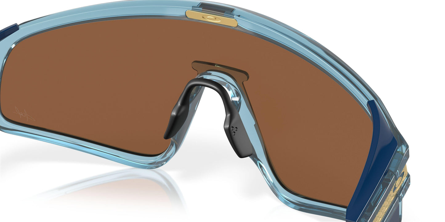 Oaakley Latch Panel 9404 Sunglasses