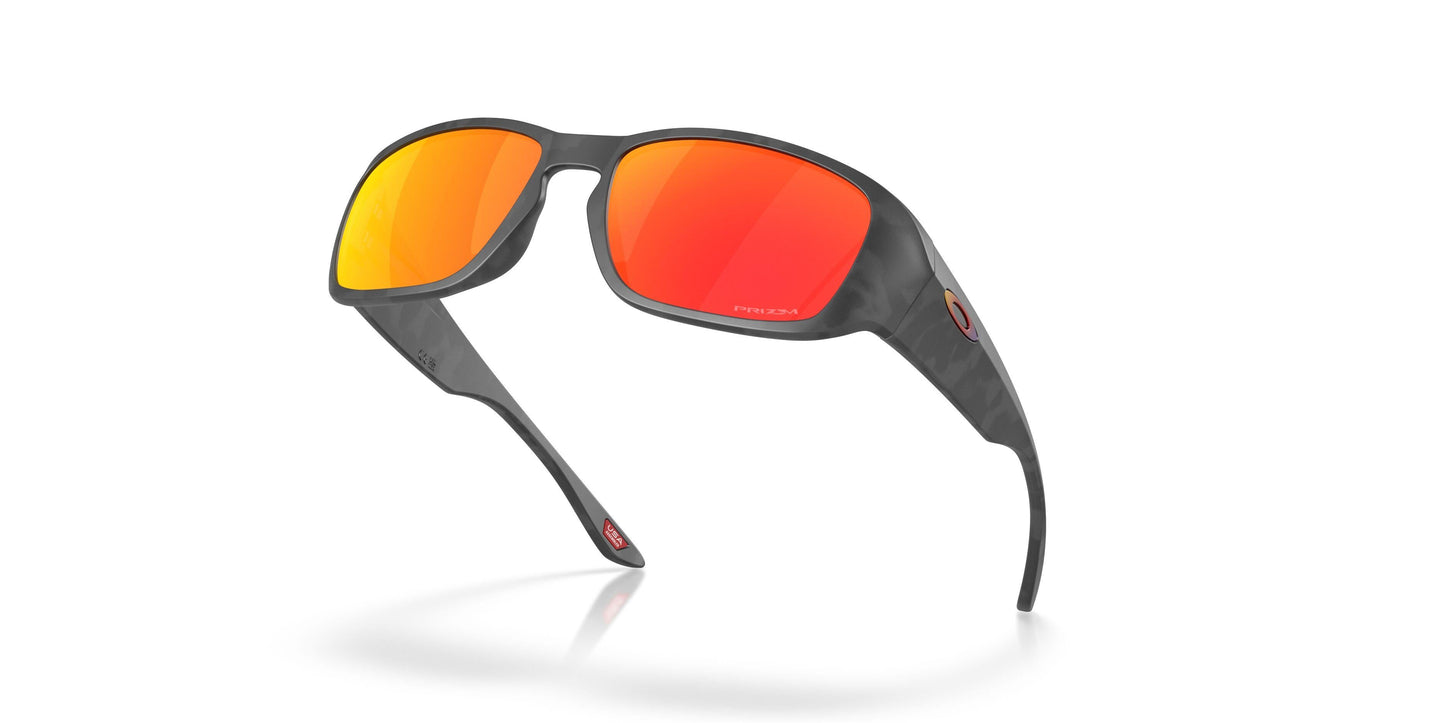Oaakley Tourniquet 9521 Sunglasses