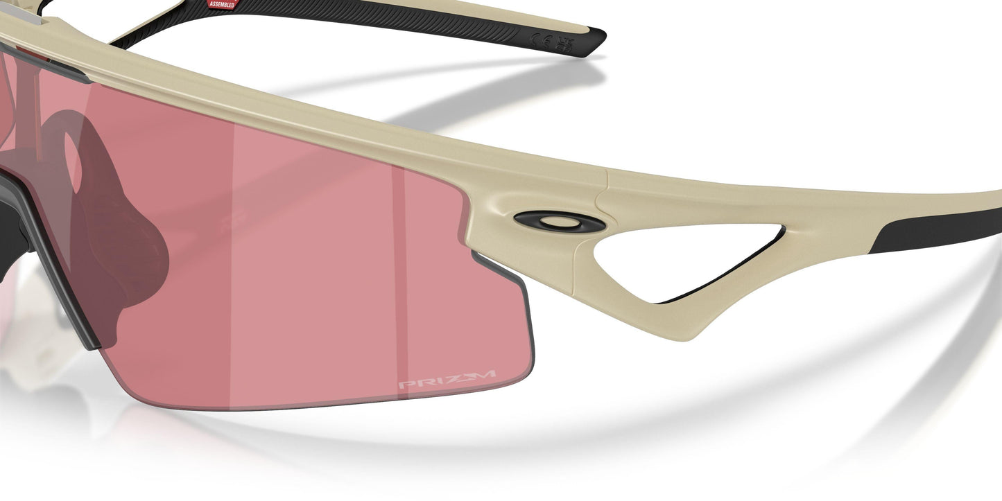 Oaakley Sphaera Strike 9531 Sunglasses