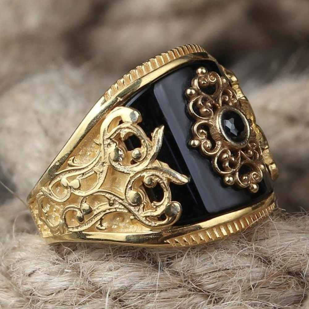 Excellent Gold Plating Silver Onyx Stone Mens Ring