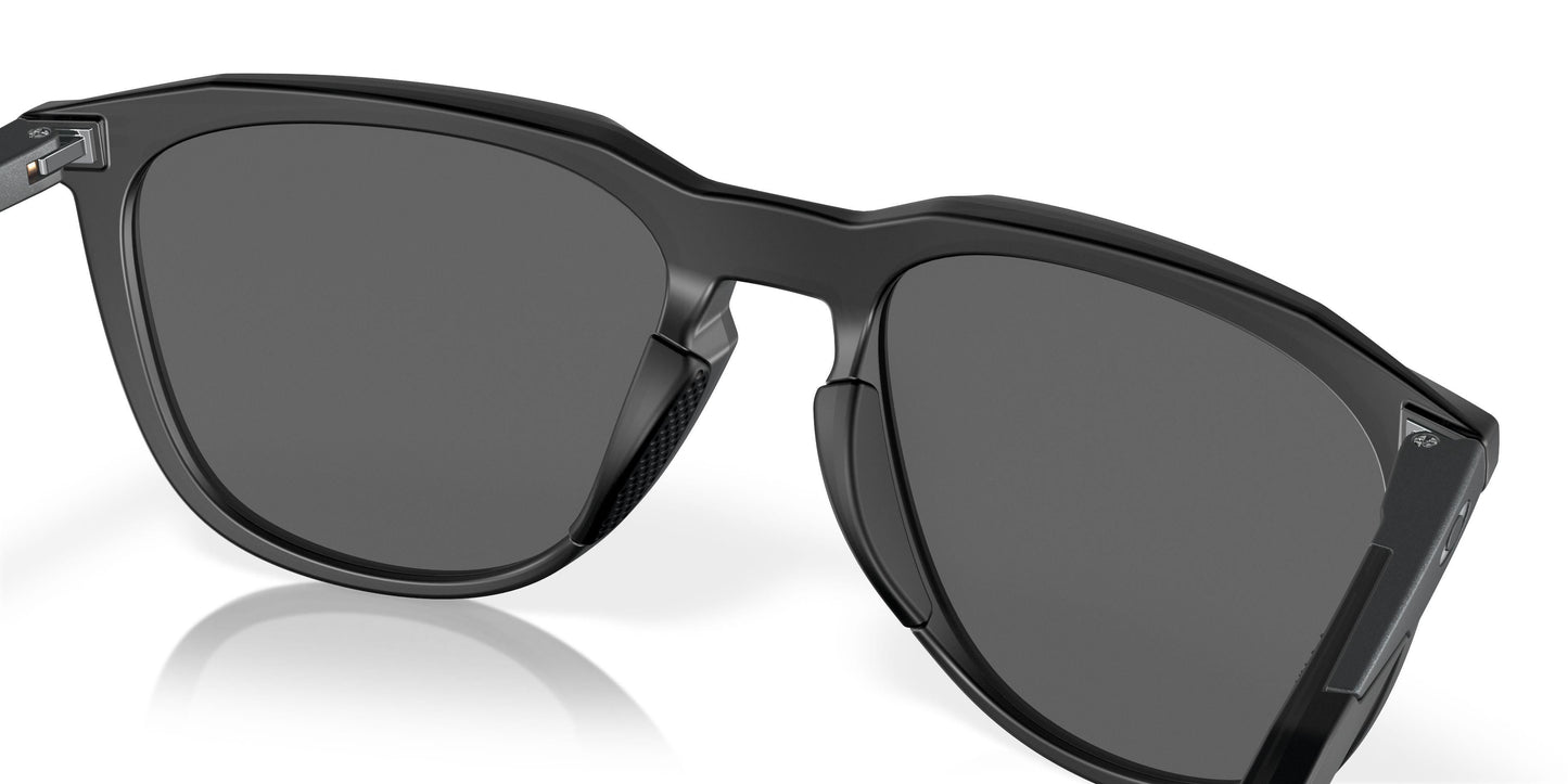 Oaakley Thurso 9286 Sunglasses