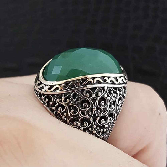 Mens Gorgeous Emerald Stone Silver Ring