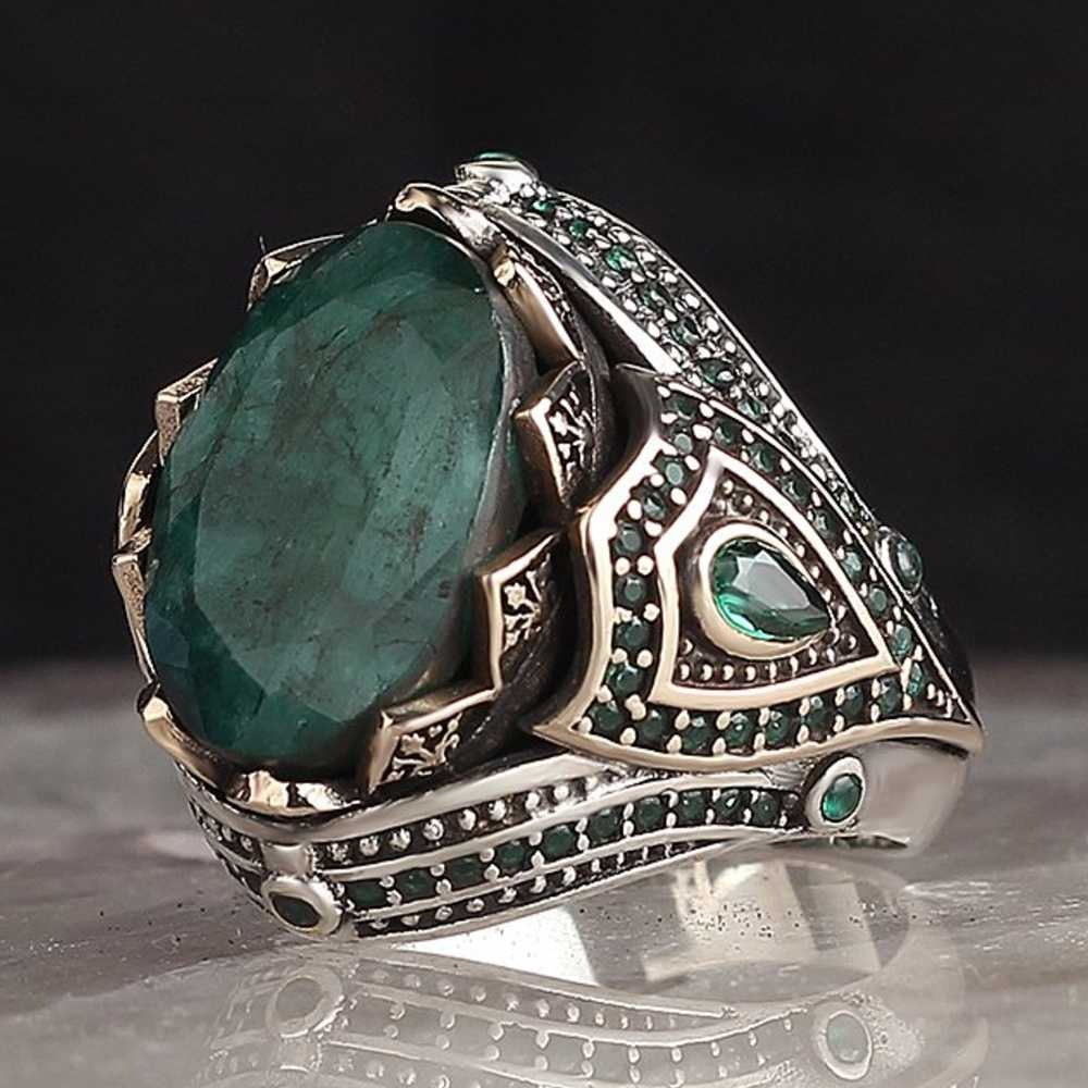 Natural Emerald Stone SilverExclusive Nice Mens Ring