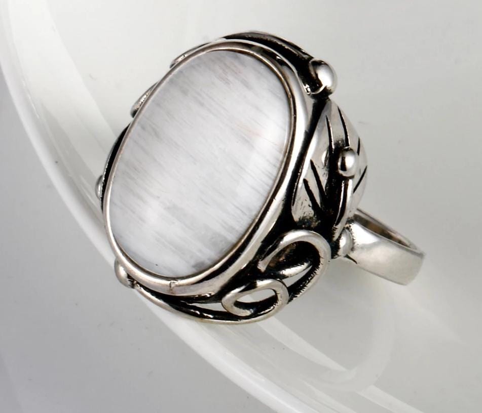 New Vintage Silver Moon Stone Ring IS2 IS1 VAL1 NS3